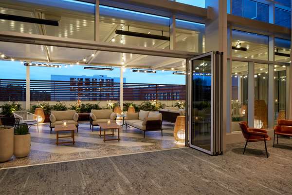  - Hilton Garden Inn Midtown Montreal