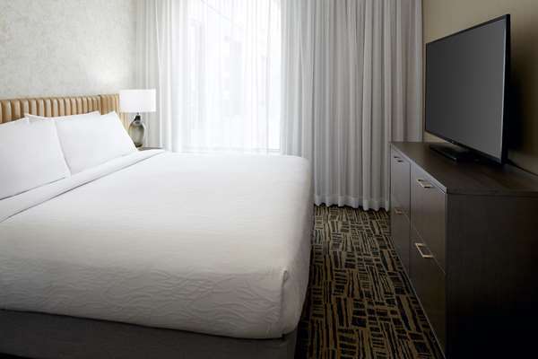  - Homewood Suites by Hilton Midtown Montreal