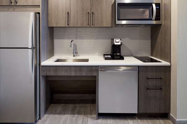  - Homewood Suites by Hilton Midtown Montreal