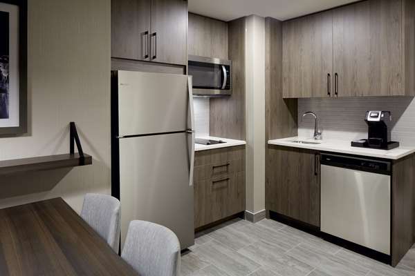  - Homewood Suites by Hilton Midtown Montreal