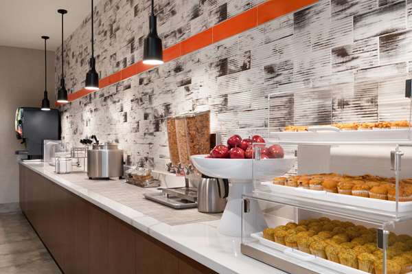  - La Quinta Inn & Suites Marysville - I-5, Exit 202