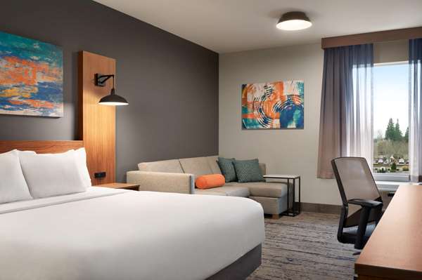 Suite - La Quinta Inn & Suites Marysville - I-5, Exit 202