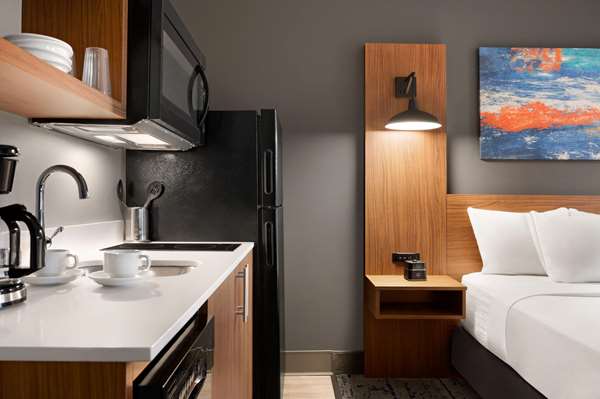 Suite - La Quinta Inn & Suites Marysville - I-5, Exit 202