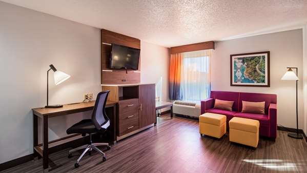  - Best Western Plus Lexington Inn