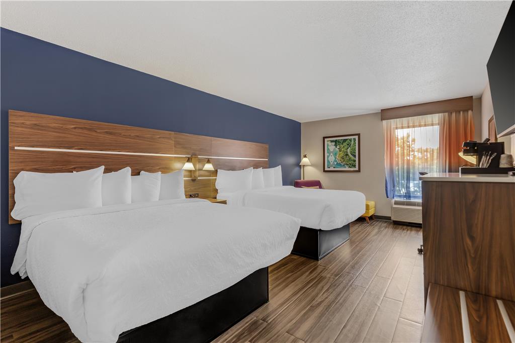 Best Western Plus Lexington Inn-guestroom-Guest Room,On-Site.jpg