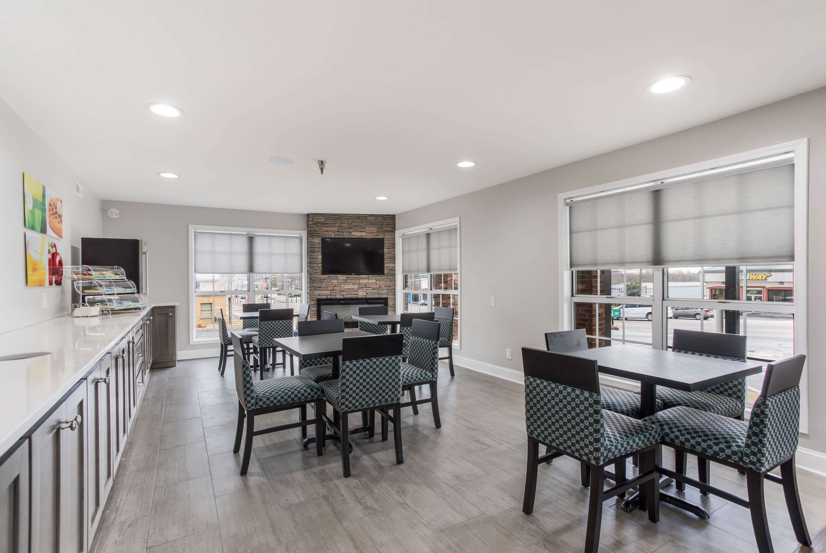 Breakfast area