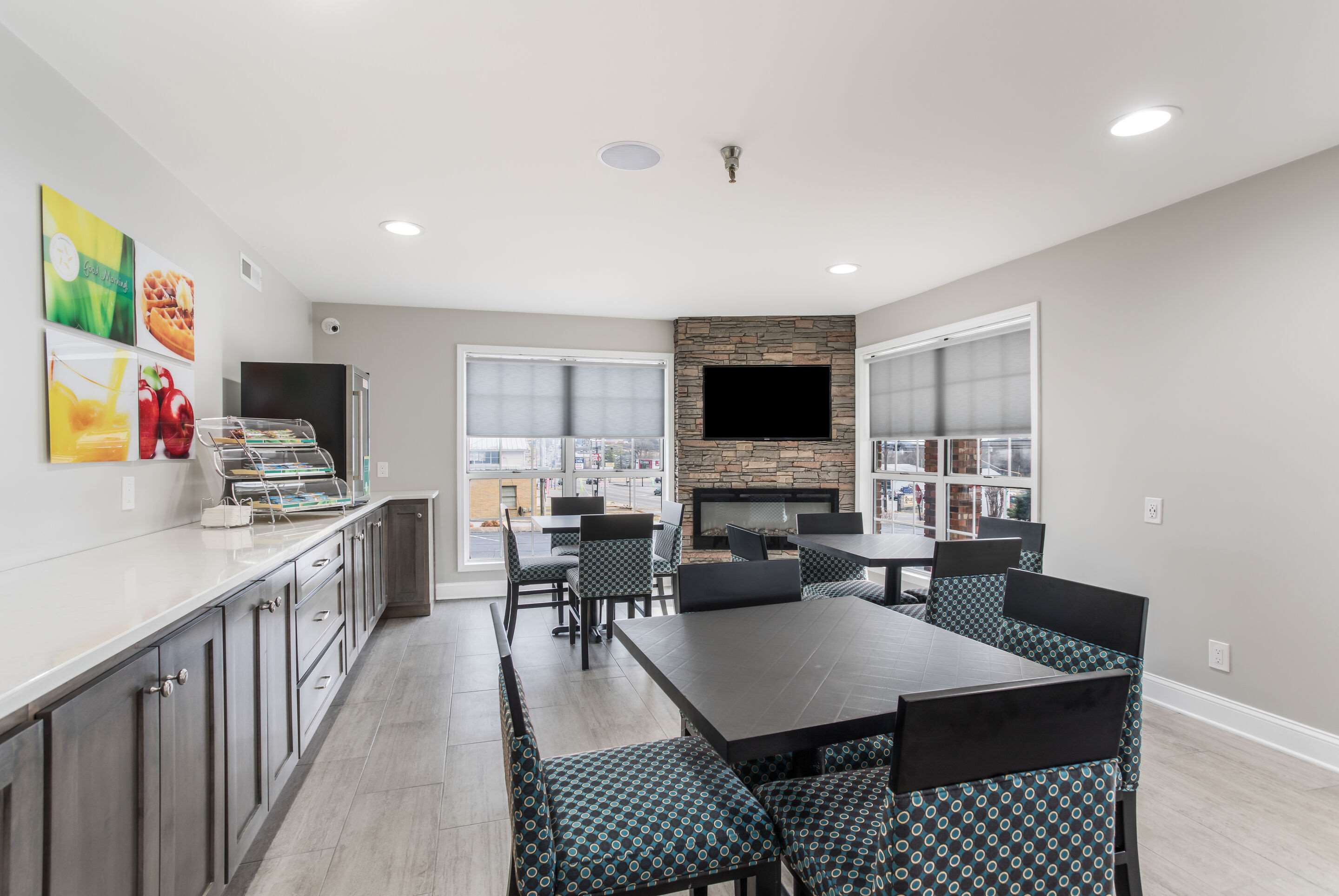 Breakfast area