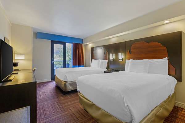 2 Double Beds, Non-Smoking, Mini Fridge, In-Room Safe, Continental Breakfast