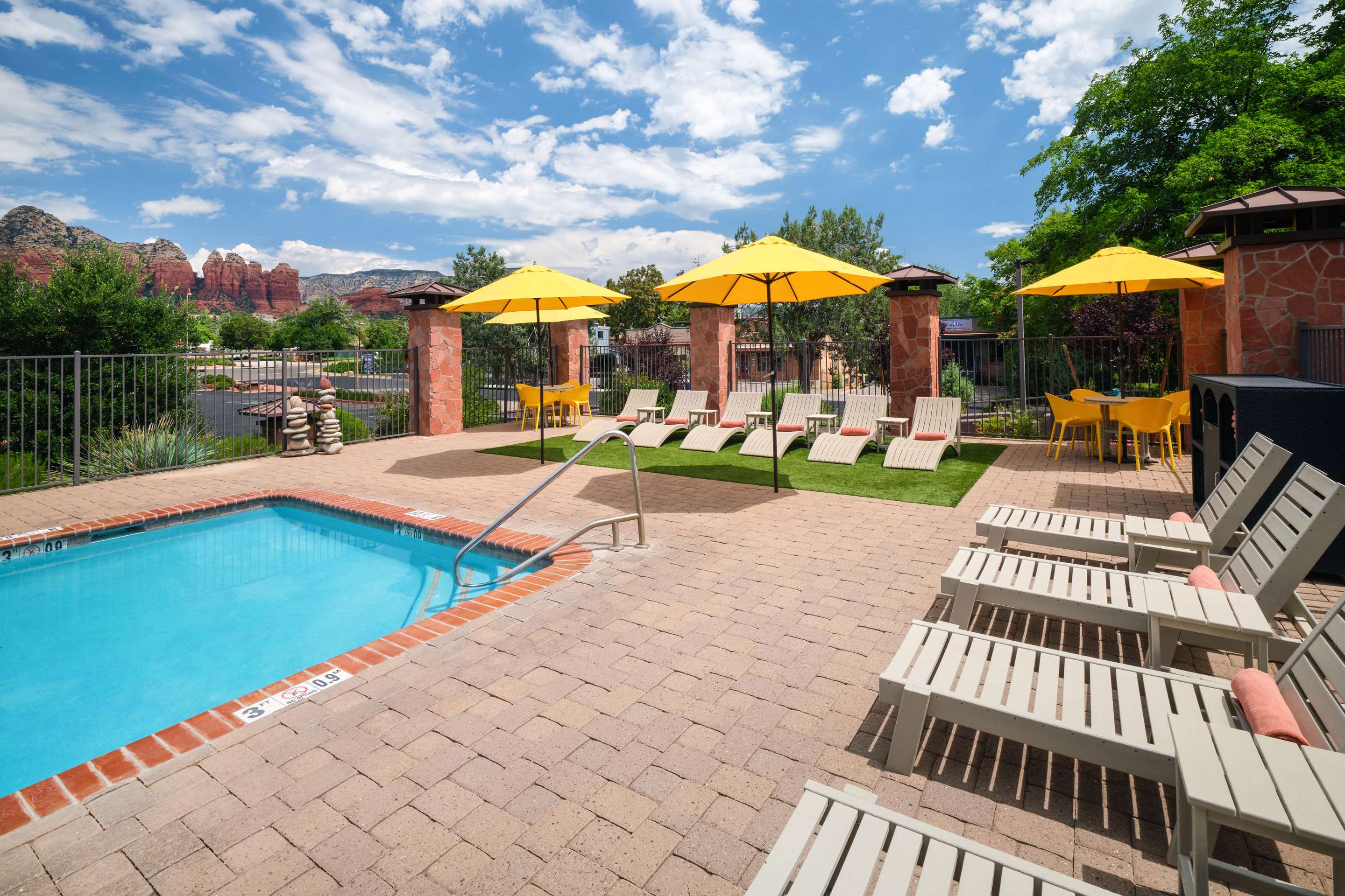 Pool | Aiden by Best Western Sedona