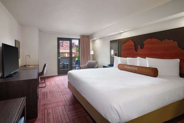 1 King Bed, Non-Smoking, Patio, Mini Fridge, In-Room Safe, Continental Breakfast