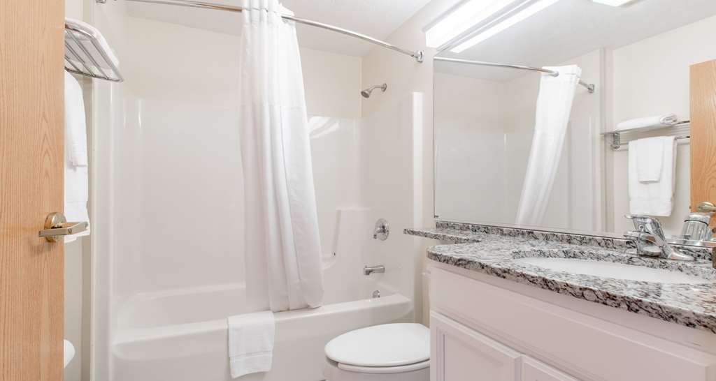 SureStay by Best Western Christiansburg Blacksburg-guestroom-Guest Room,Bathroom,On-Site.jpg