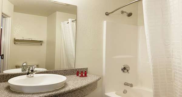  - SureStay Plus Hotel by Best Western East Niagara Falls