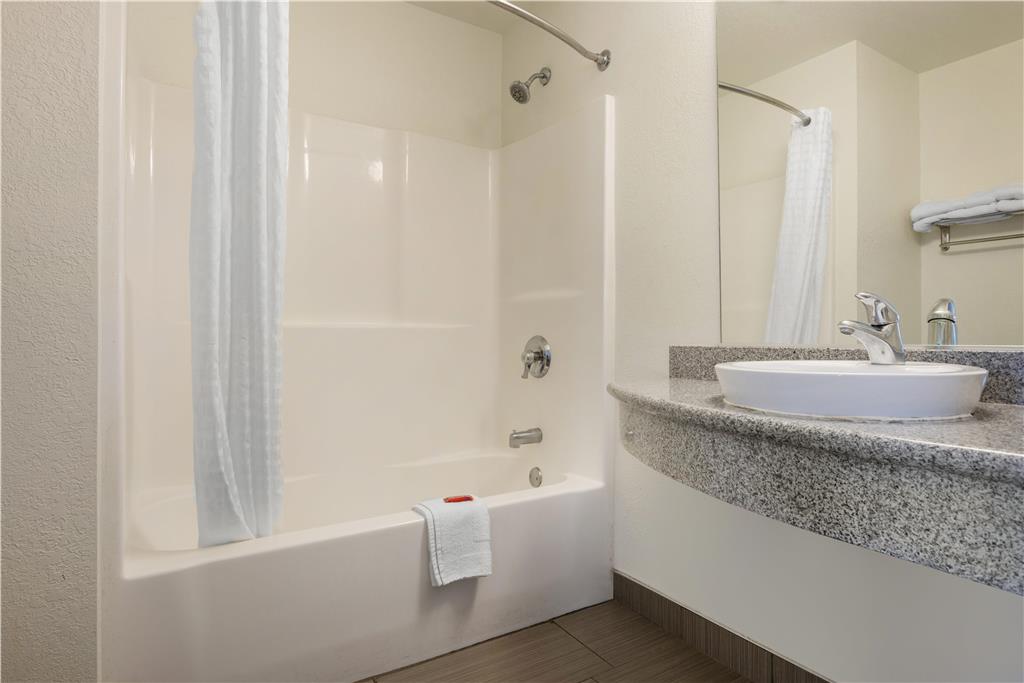 SureStay Plus by Best Western Niagara Falls East-guestroom-Guest Room,Bathroom,On-Site.jpg