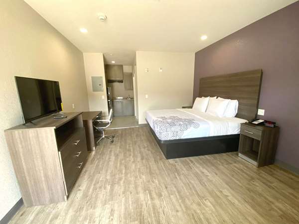 Suite - SureStay Plus Hotel by Best Western Ada