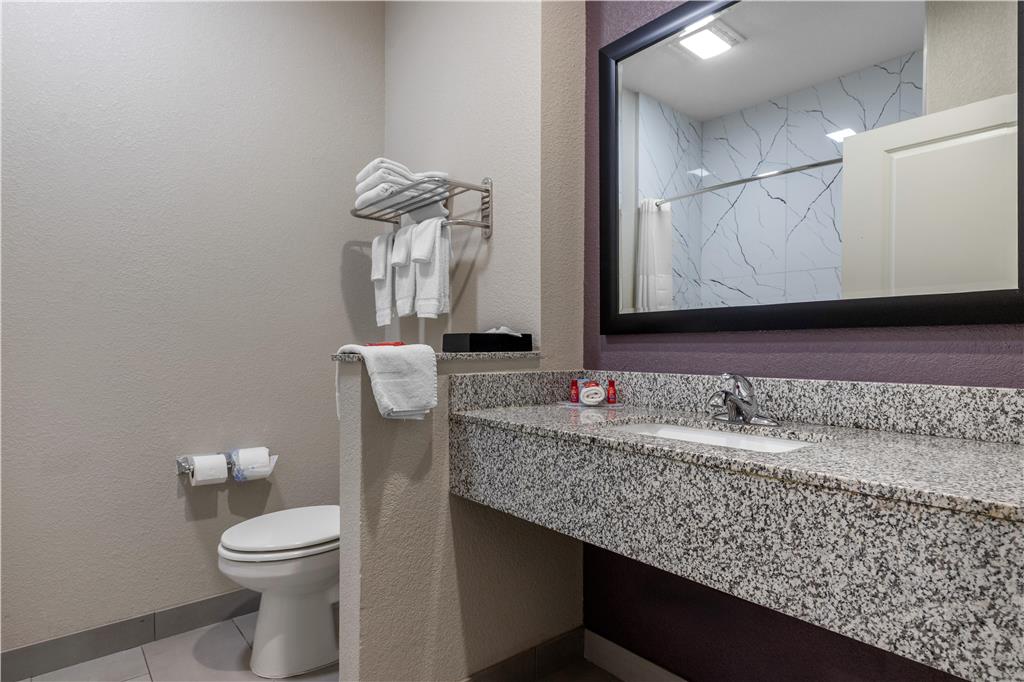 SureStay Plus by Best Western Ada-guestroom-Guest Room,Bathroom,On-Site.jpg