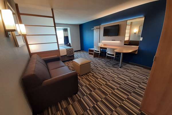  - Microtel Inn & Suites by Wyndham Loveland - I-25, Exit 259