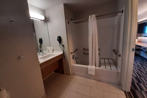  - Microtel Inn & Suites by Wyndham Loveland - I-25, Exit 259