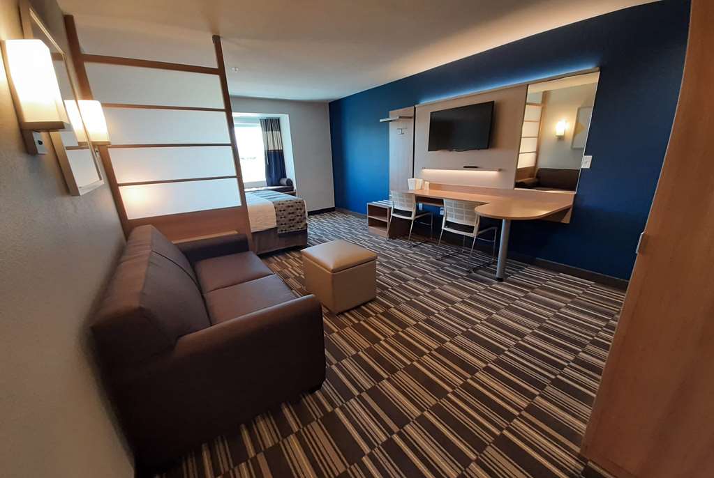Microtel Inn & Suites by Wyndham Loveland Room Type - Studio Suite, 1 Queen Bed, Non Smoking (West View) Microtel Inn & Suites by Wyndham Loveland Room Type - Studio Suite, 1 Queen Bed, Non Smoking (West View)