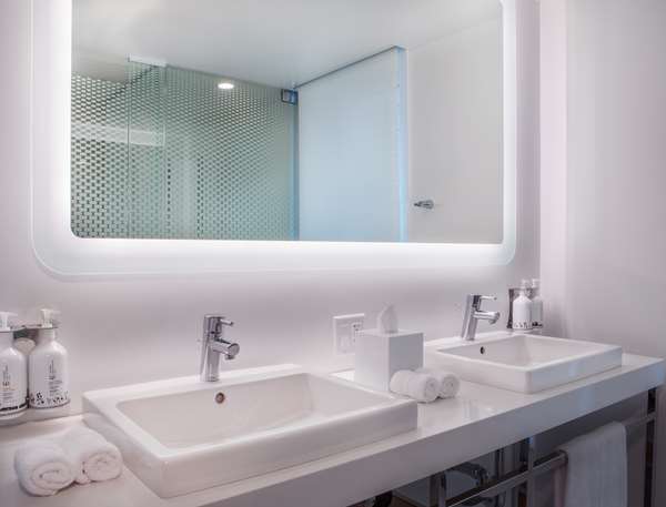 Suite - Yotel Seaport Boston