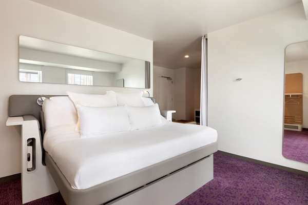 Suite - Yotel Seaport Boston