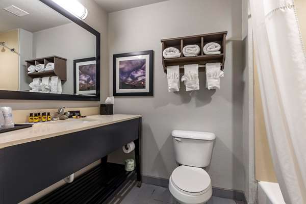  - Best Western Plus Pauls Valley Hotel