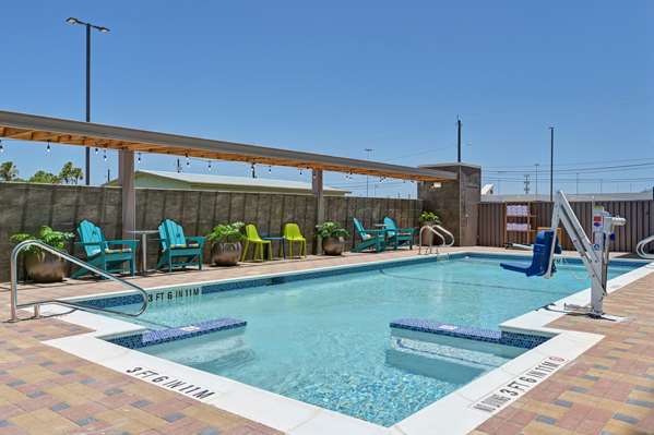 Pool - Home2 Suites by Hilton Corpus Christi