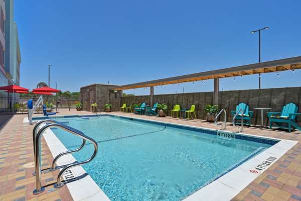 Pool - Home2 Suites by Hilton Corpus Christi