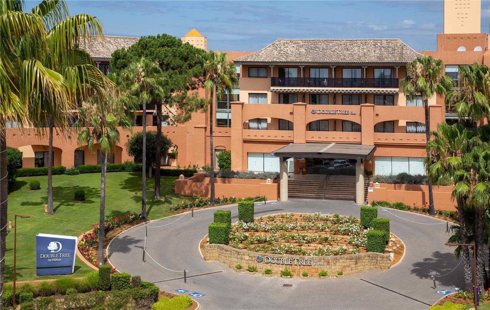 DoubleTree by Hilton Beach Golf Resort