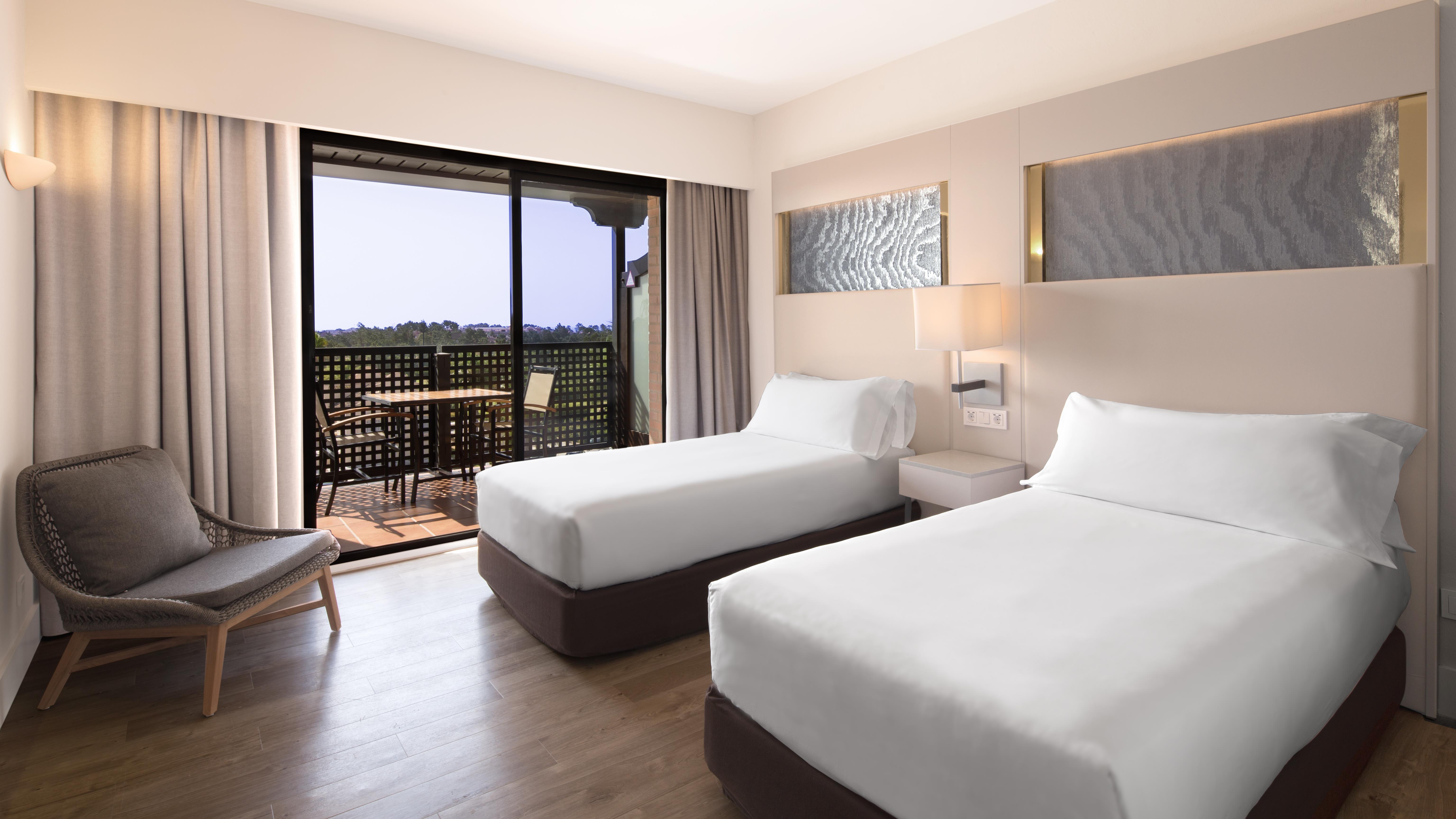 DoubleTree by Hilton Islantilla Beach Golf Resort Room Type - TWIN GUEST ROOM