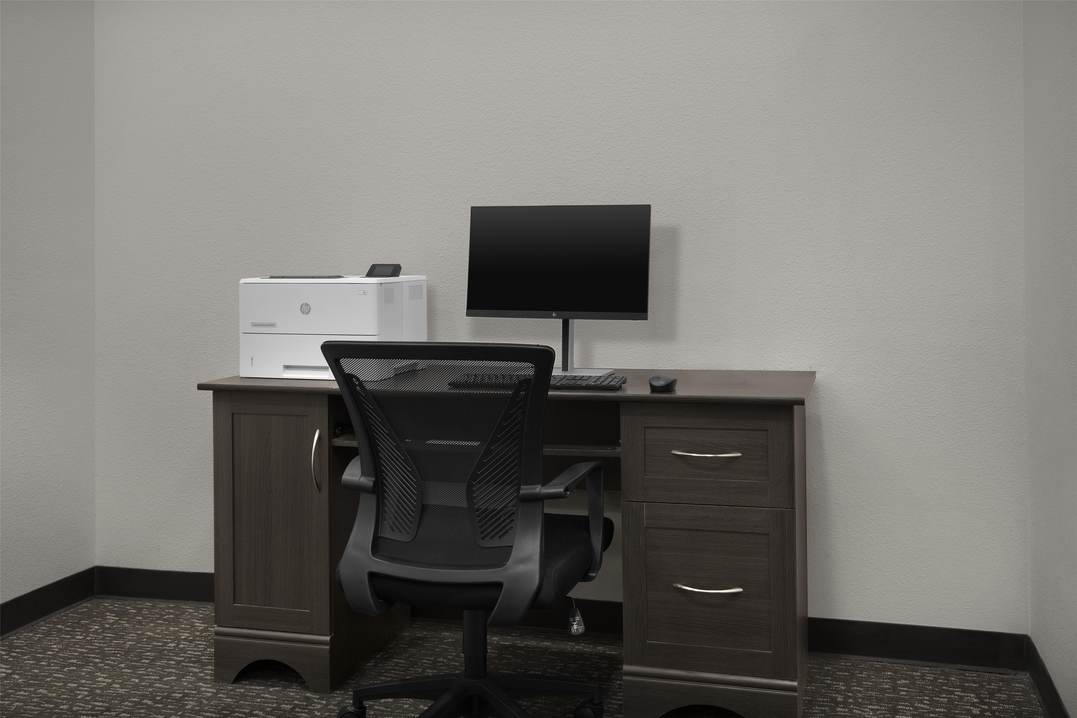 Business Center | Hampton Inn Monahans, Tx