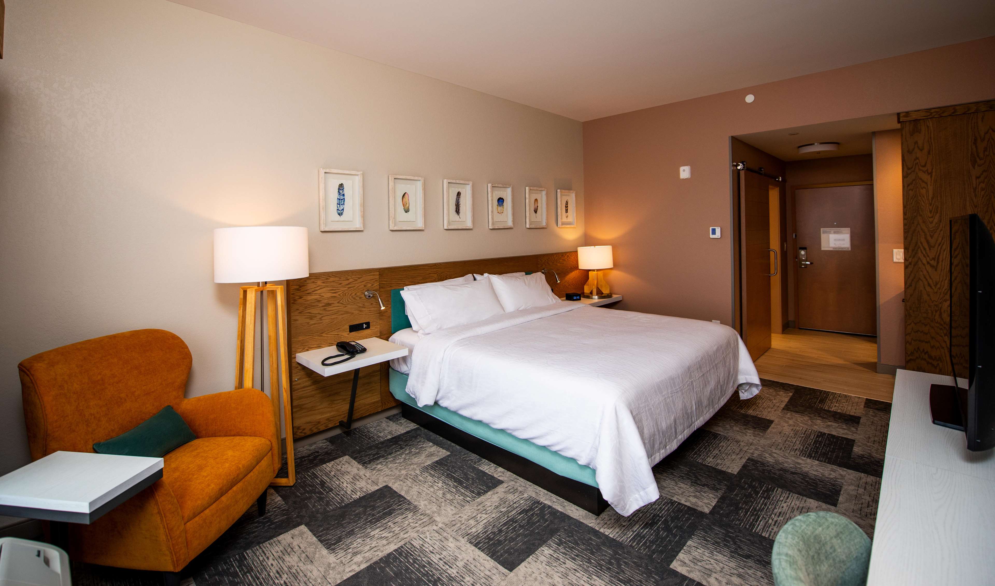 Hilton Garden Inn Moncton Downtown Room Type - 1 KING BED