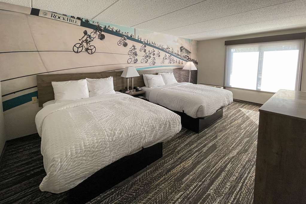 CLARION POINTE ROCK HILL NEAR UNIVE-guestroom-Guest Room,On-Site.jpg