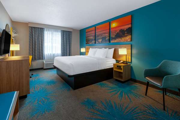 - Days Inn & Suites Cedar Point Sandusky