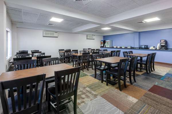  - Days Inn & Suites Cedar Point Sandusky