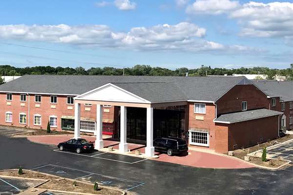 Exterior view - Days Inn & Suites Cedar Point Sandusky