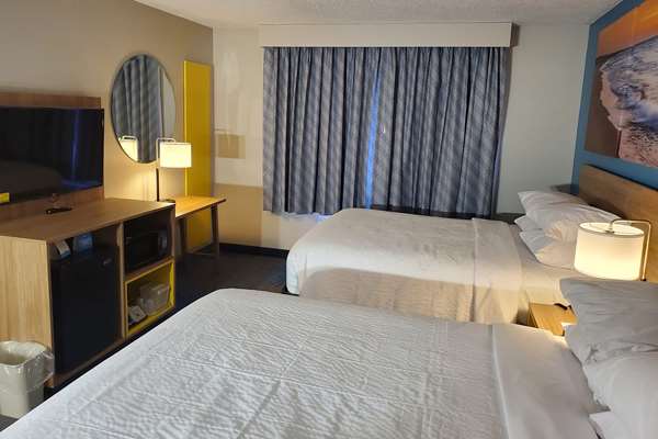  - Days Inn & Suites Cedar Point Sandusky