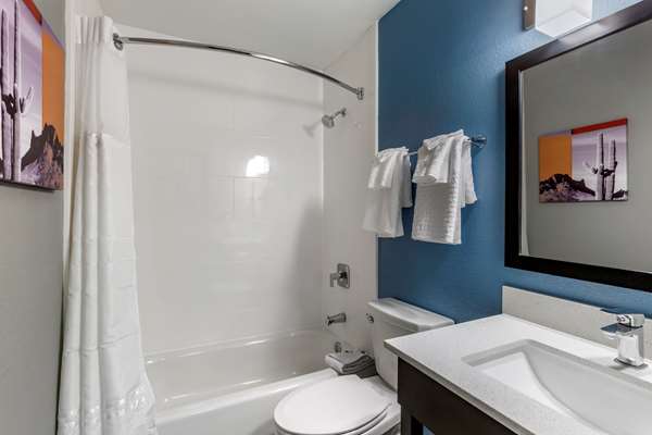  - Best Western Blythe Hotel - I-10, Exit 239