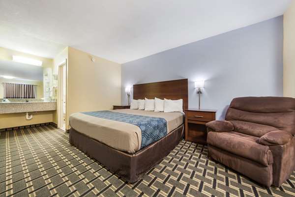  - Rodeway Inn Lincoln