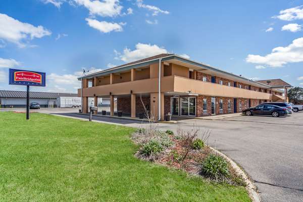 Exterior view - Rodeway Inn Lincoln