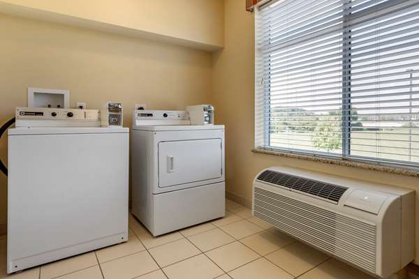 Amenities - Comfort Inn & Suites Dover