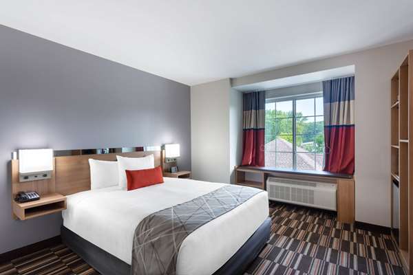  - Microtel Inn & Suites by Wyndham Amsterdam - I-90, Exit 27