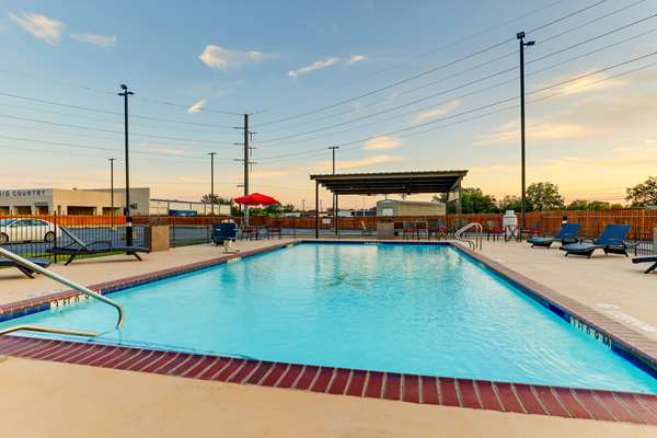 Pool - Best Western Plus Riata Hotel Brownwood