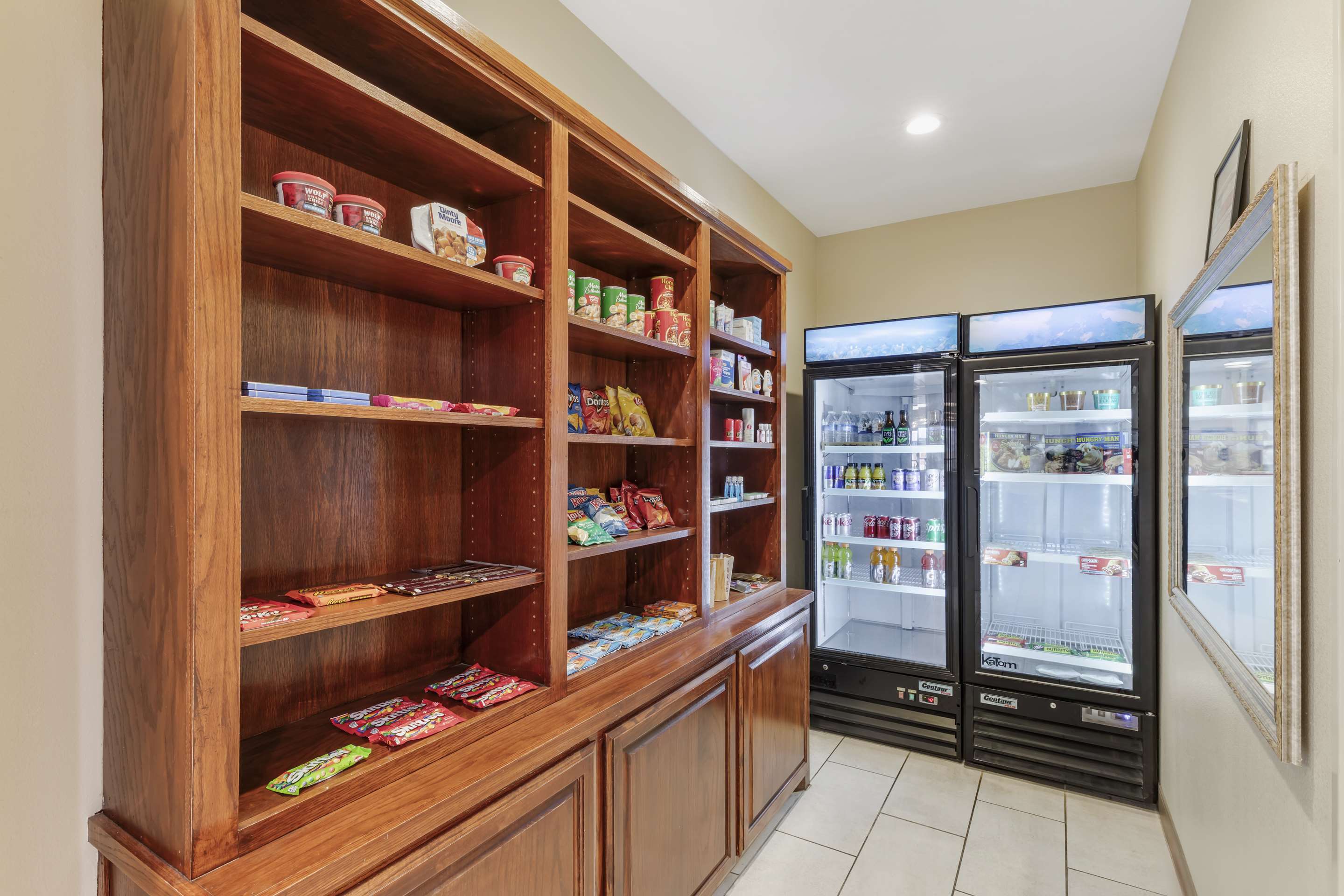 Sundry Shop | Best Western Plus Riata