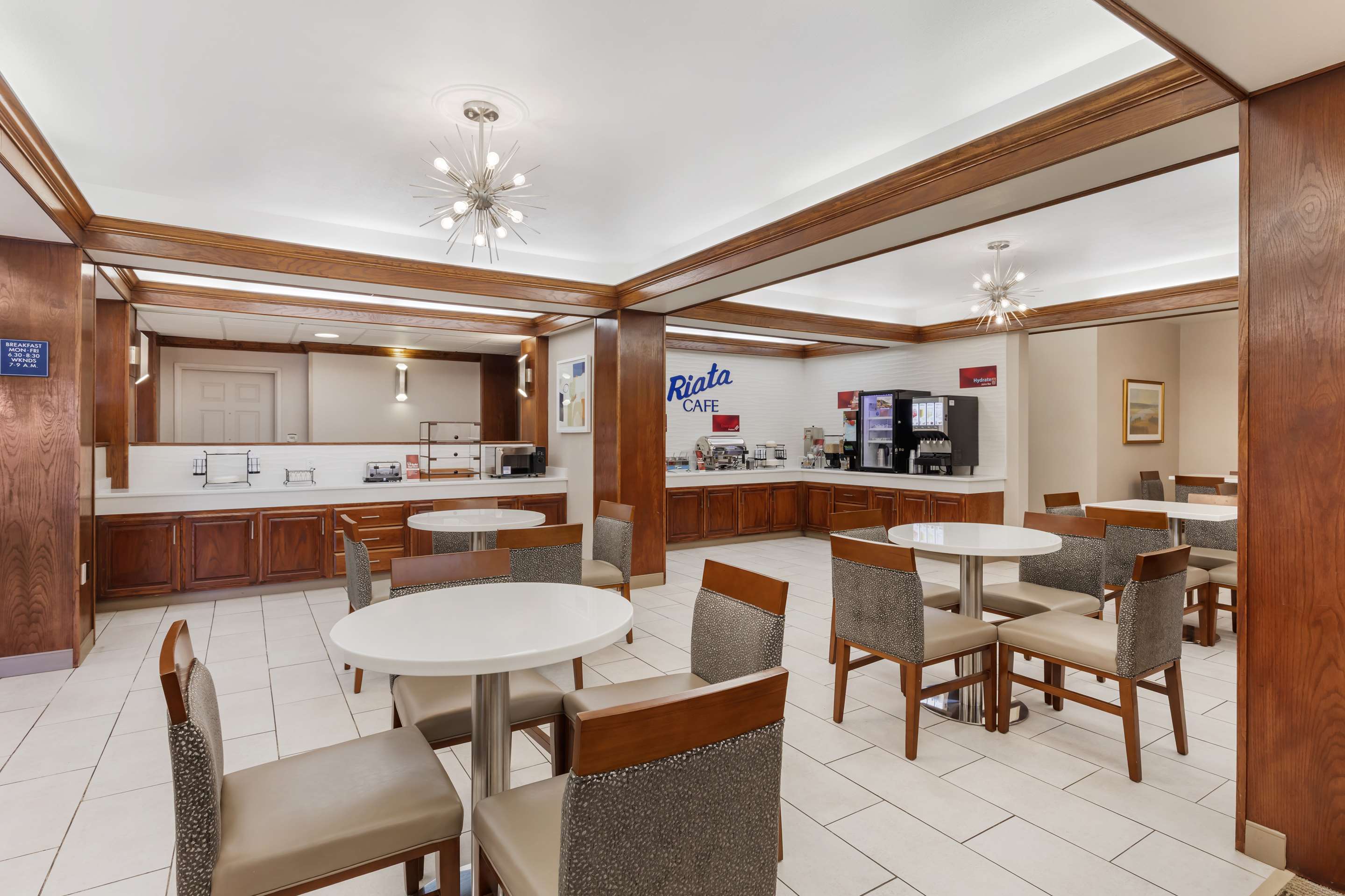 Breakfast Area | Best Western Plus Riata