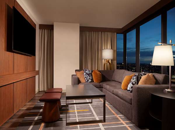 Suite - Grand Hyatt Hotel Nashville - I-40 & I-65, Exit 209