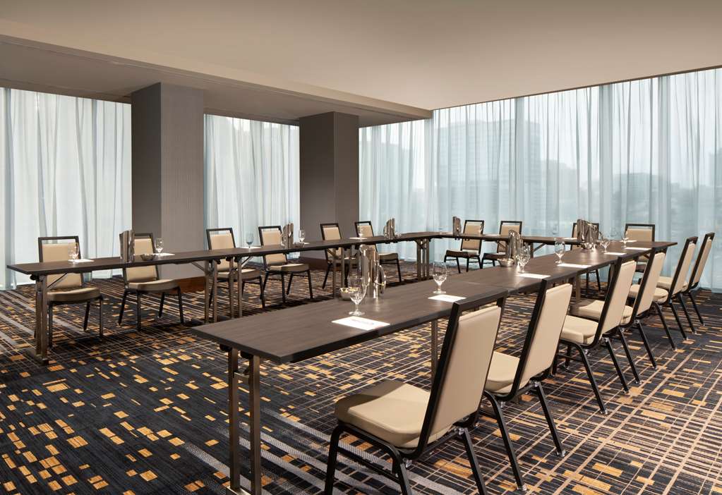 GRAND HYATT NASHVILLE - Photo 33