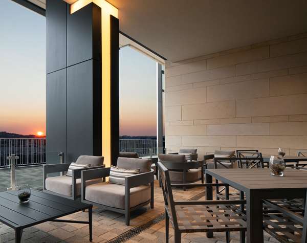 Bar - Grand Hyatt Hotel Nashville - I-40 & I-65, Exit 209