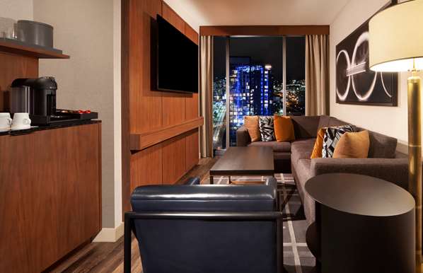 Suite - Grand Hyatt Hotel Nashville - I-40 & I-65, Exit 209