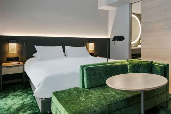 HYATT REGENCY ZURICH AIRPORT - Photo 21