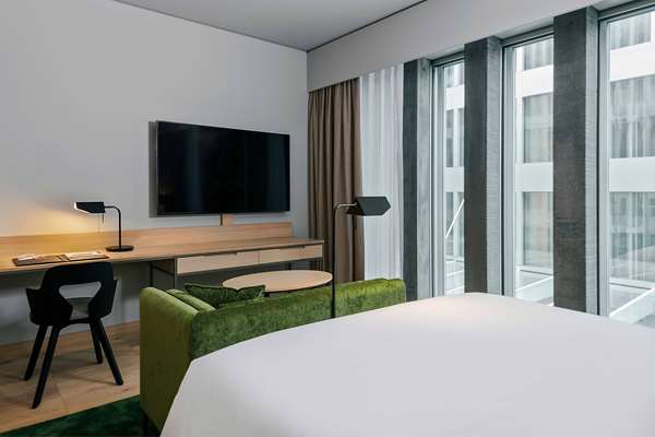 HYATT REGENCY ZURICH AIRPORT - Photo 19